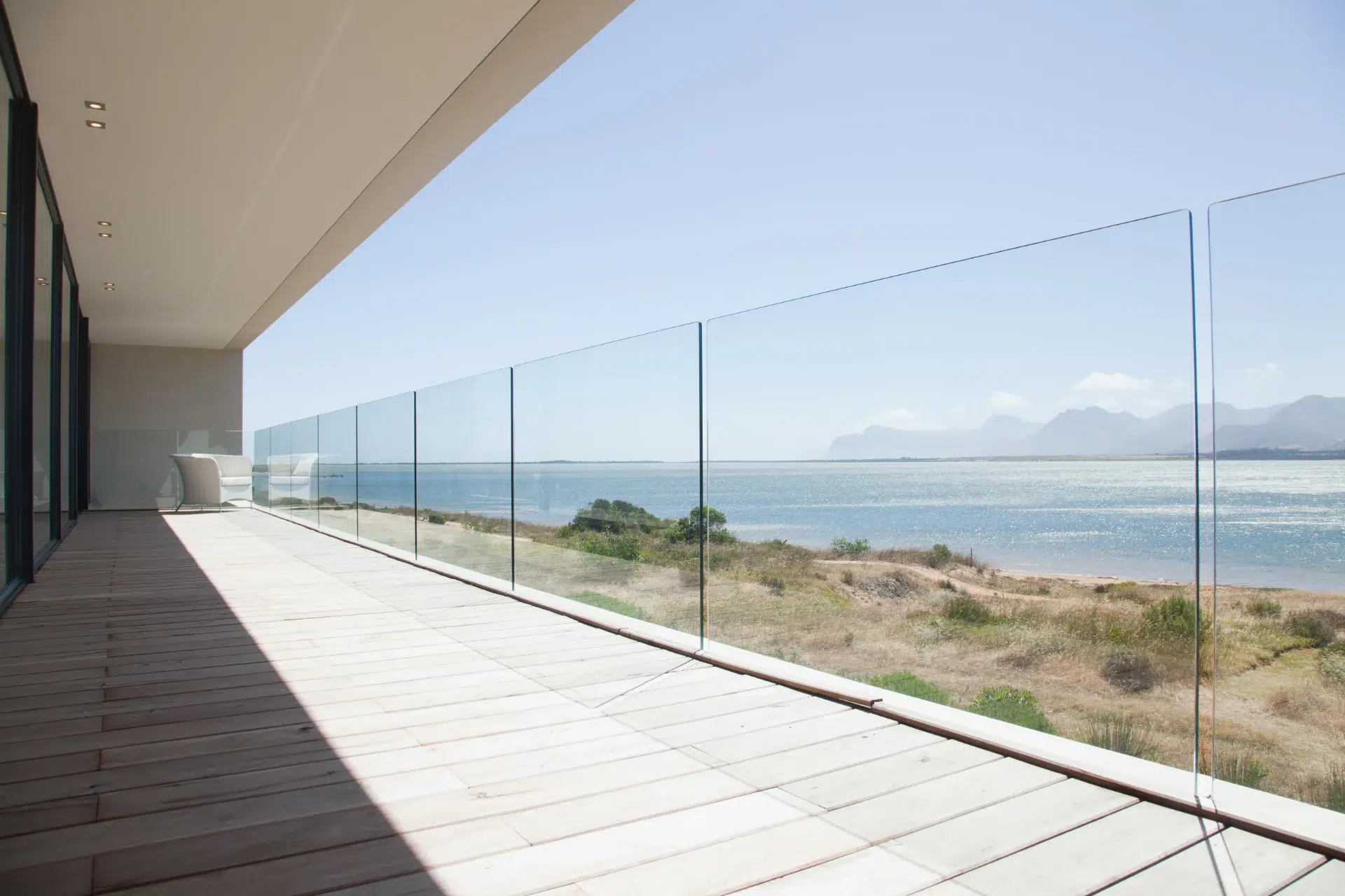 VLX 120 Glass Railing System in Orange County, CA | Westlight Windows Orange County - detail 1